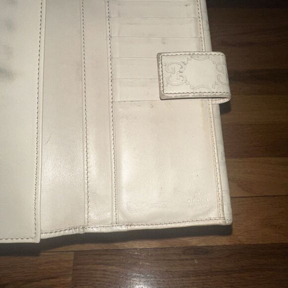 AUTH GUCCI GUCCISSIMA IVORY LEATHER GG-LOGO LONG BI-FOLD WALLET/CLUTCH- ITALY-EX - Picture 8 of 9